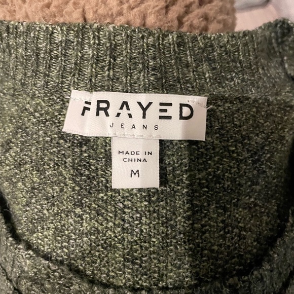 New without tag ! Distressed top - Picture 6 of 6